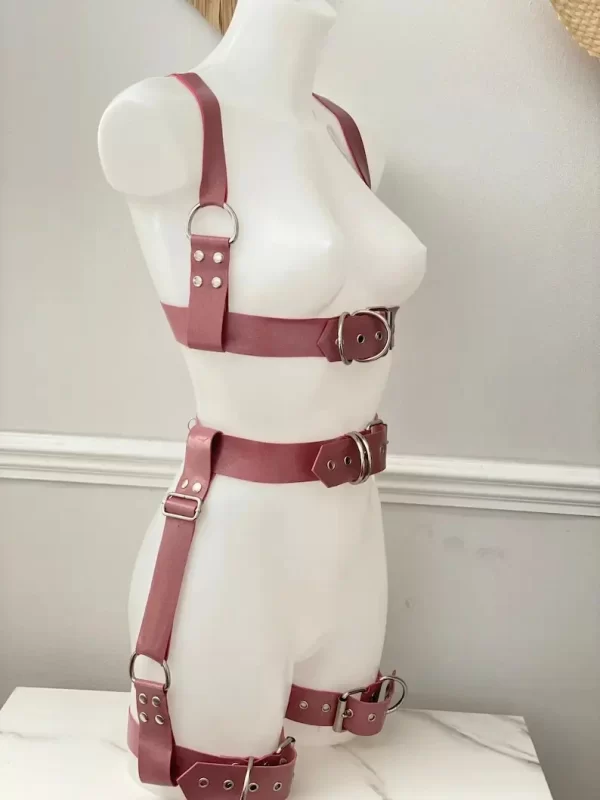 Latex harness set