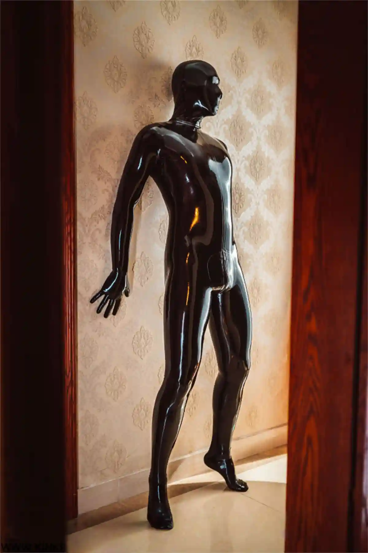 Latex Male Stealth Two-pieces Fully-Enclosed Catsuit Latex Male Stealth Two-pieces Fully-Enclosed Catsuit