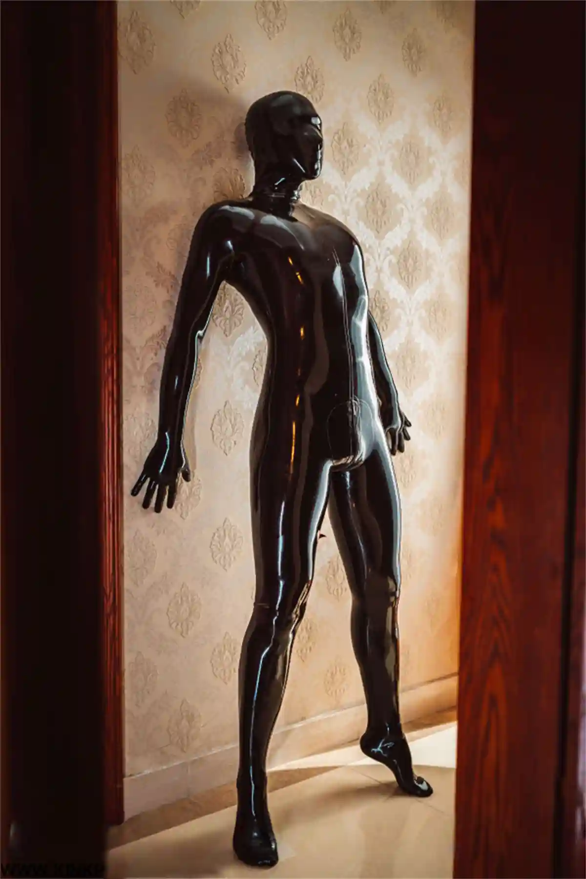 Latex Male Stealth Two-pieces Fully-Enclosed Catsuit Latex Male Stealth Two-pieces Fully-Enclosed Catsuit