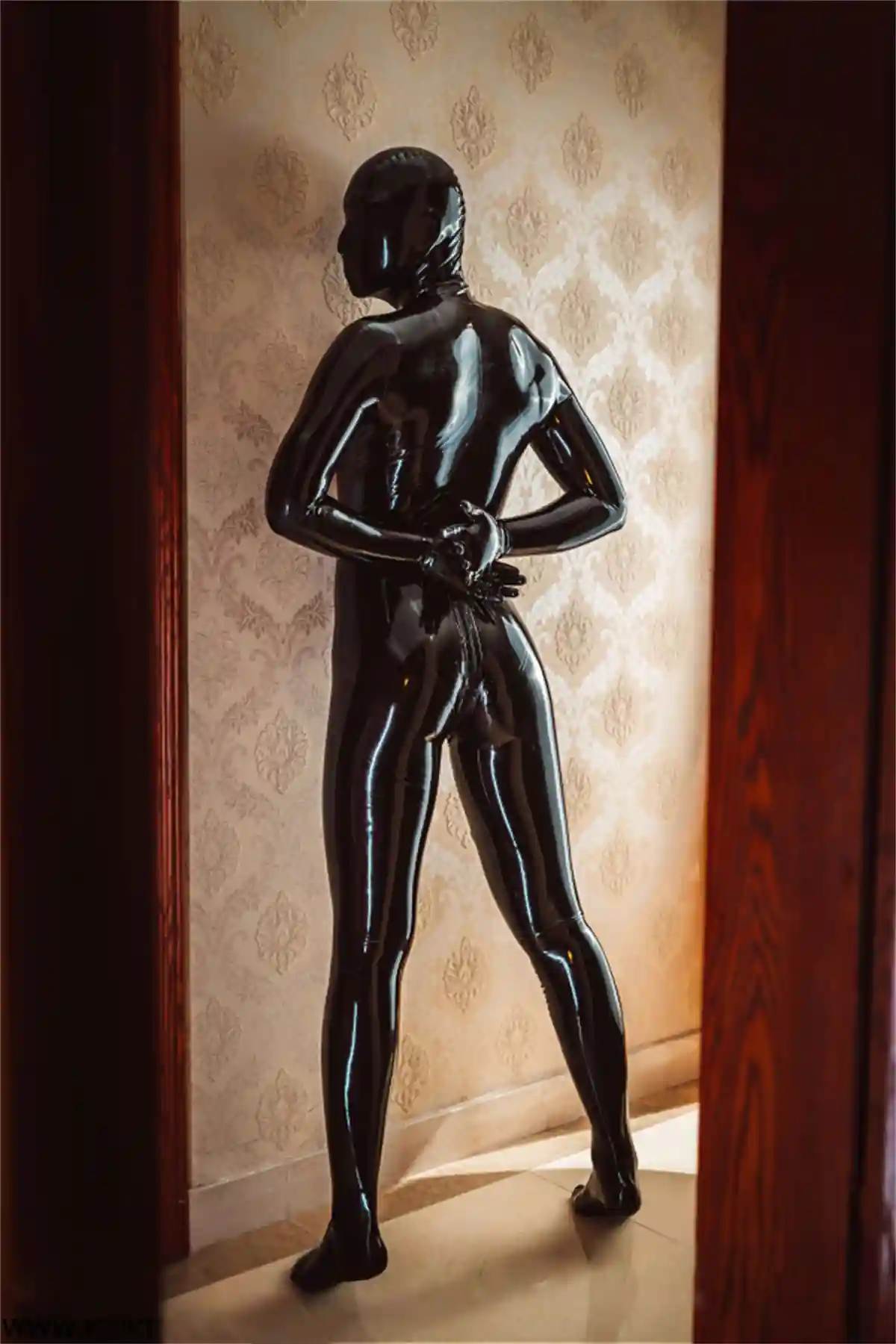 Latex Male Stealth Two-pieces Fully-Enclosed Catsuit Latex Male Stealth Two-pieces Fully-Enclosed Catsuit